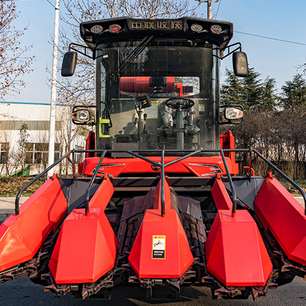 中聯收獲2021款4YZ-4W自走式玉米收割機